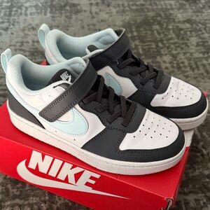 Nike Kids Sneakers Size 2